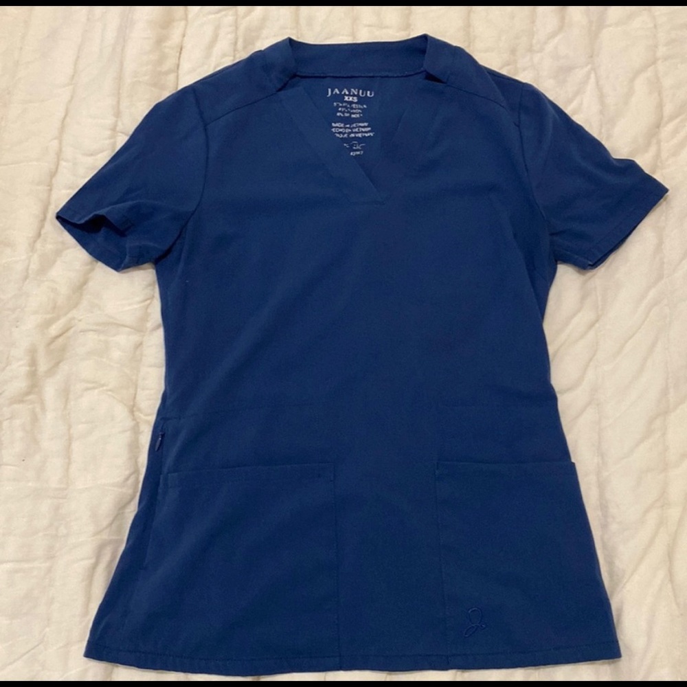 Jaanuu navy blue scrubs!